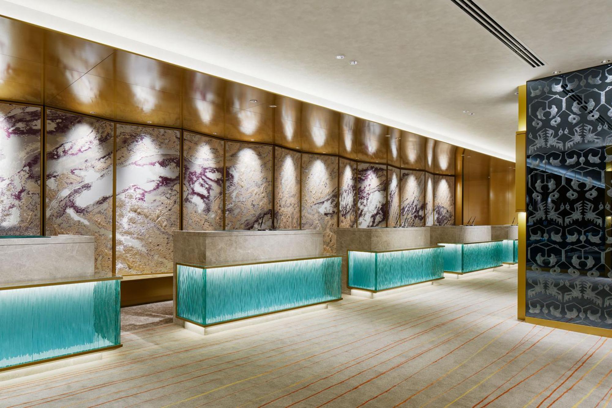 Rihga Royal Hotel Osaka, Vignette Collection By Ihg Exterior foto The lobby of the hotel