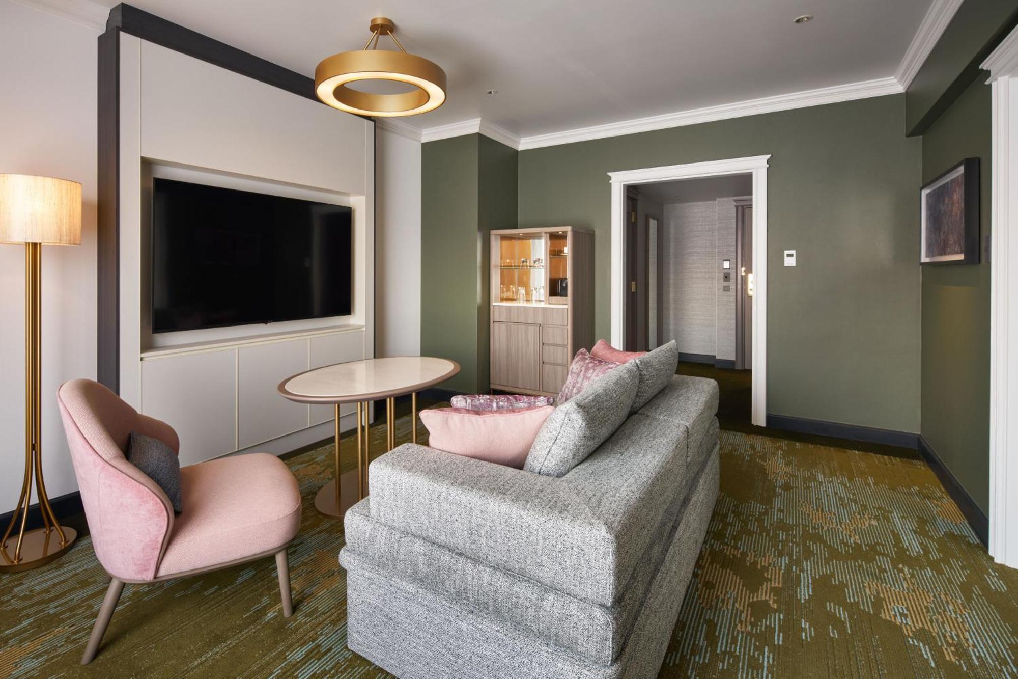 Rihga Royal Hotel Osaka, Vignette Collection By Ihg Exterior foto A suite at the hotel