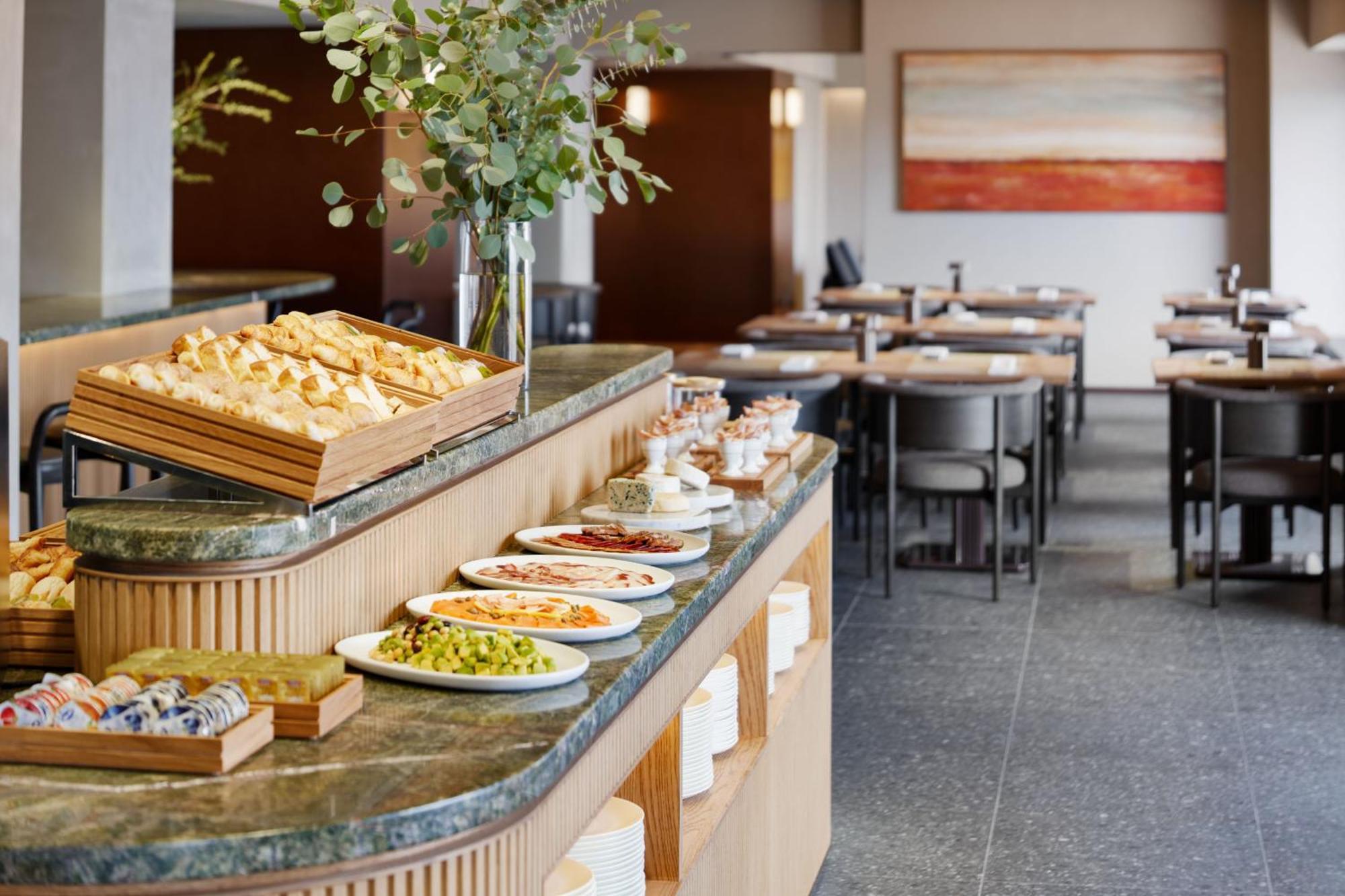 Rihga Royal Hotel Osaka, Vignette Collection By Ihg Exterior foto The restaurant at the British Library