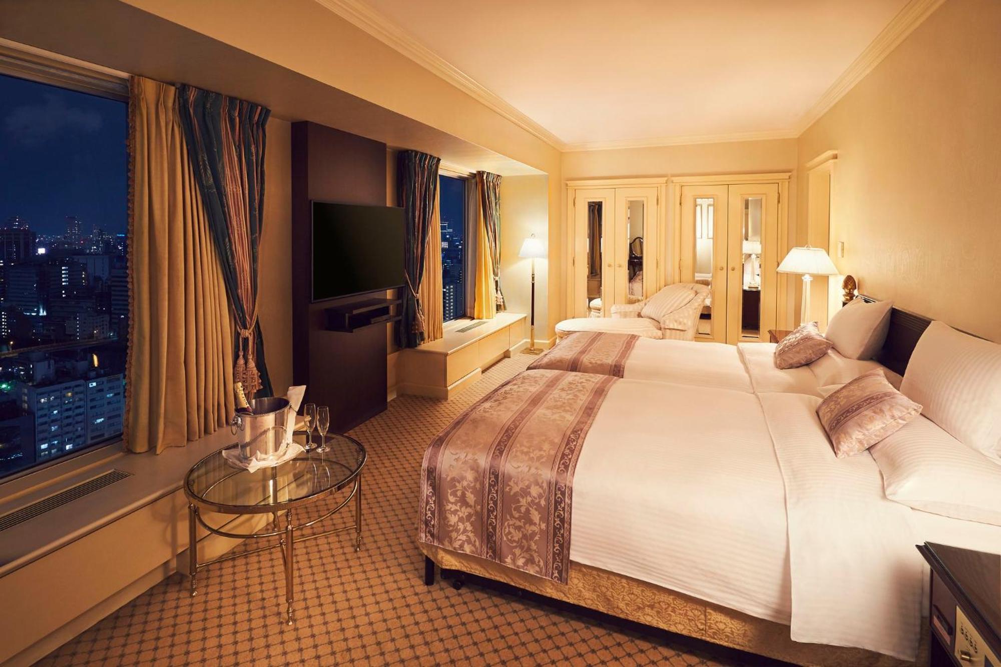 Rihga Royal Hotel Osaka, Vignette Collection By Ihg Exterior foto Deluxe Suite
